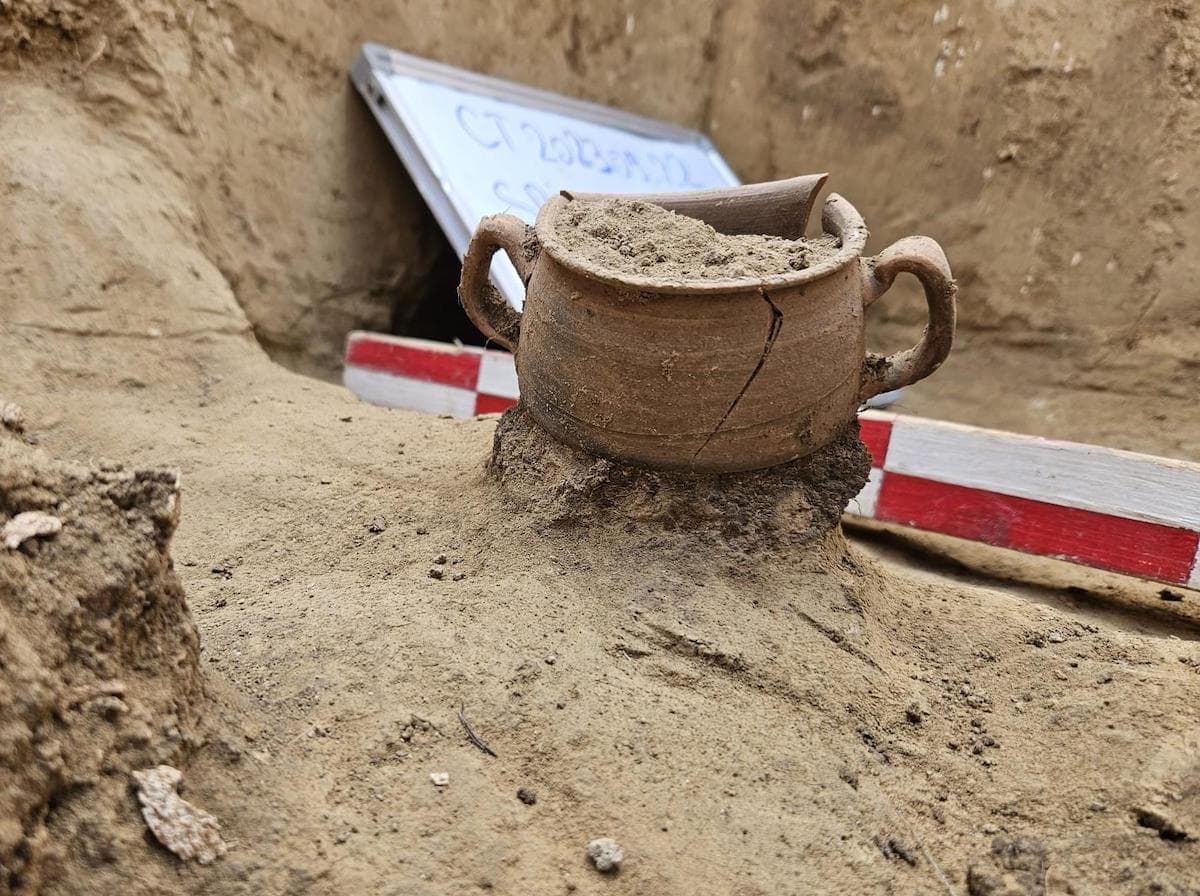 Roman tombs unearthed during works at modular hospital in Constanţa