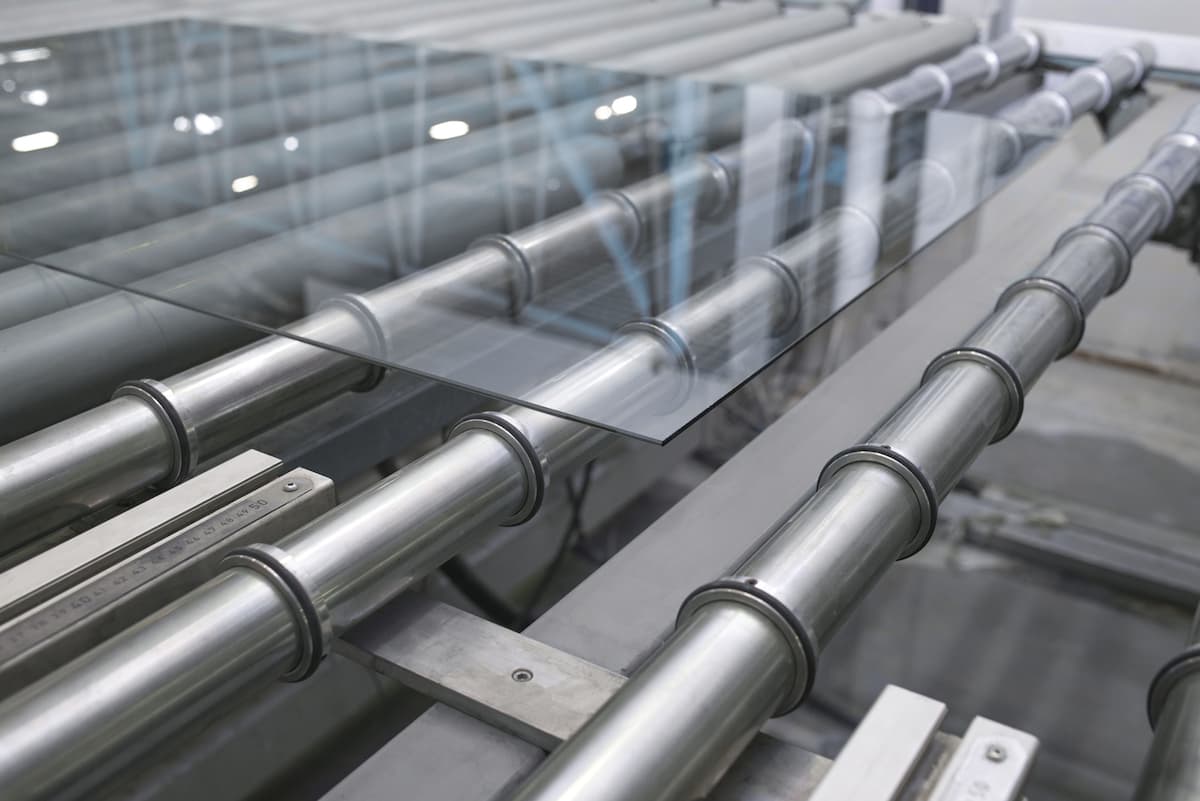 Romanian Moldoglass invests EUR 15 mln in new glass processing factory