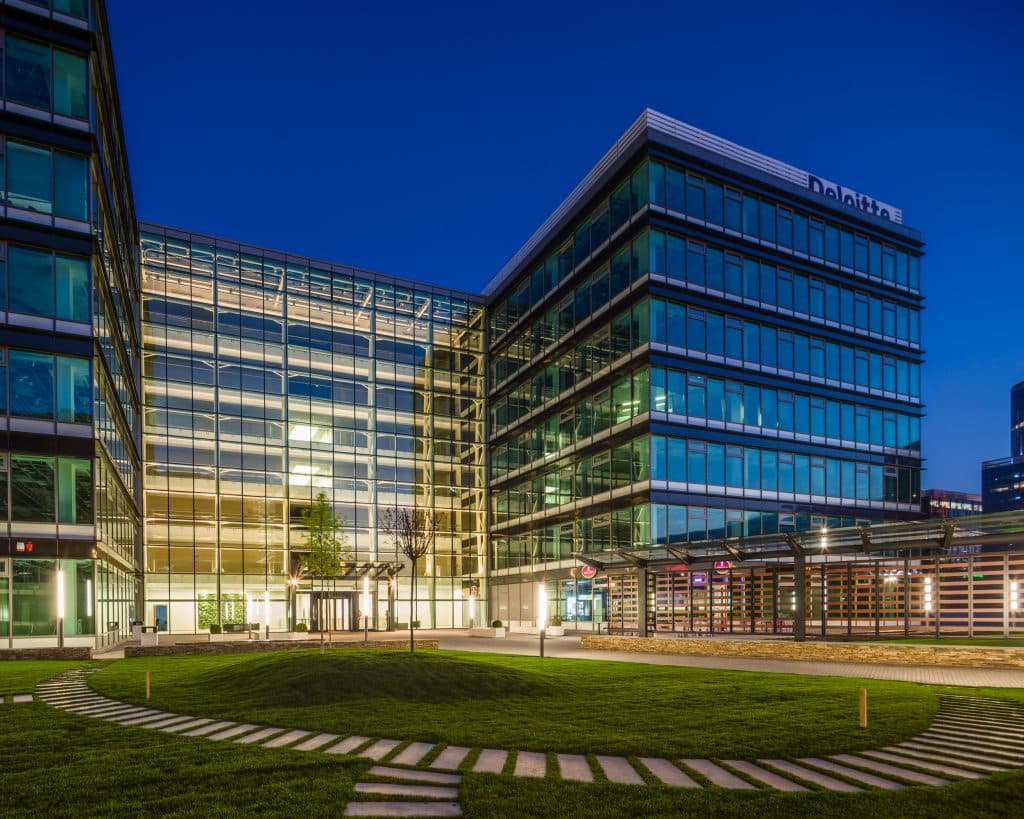 Deloitte service centres in Romania cut space leased in Oregon Park by 40%