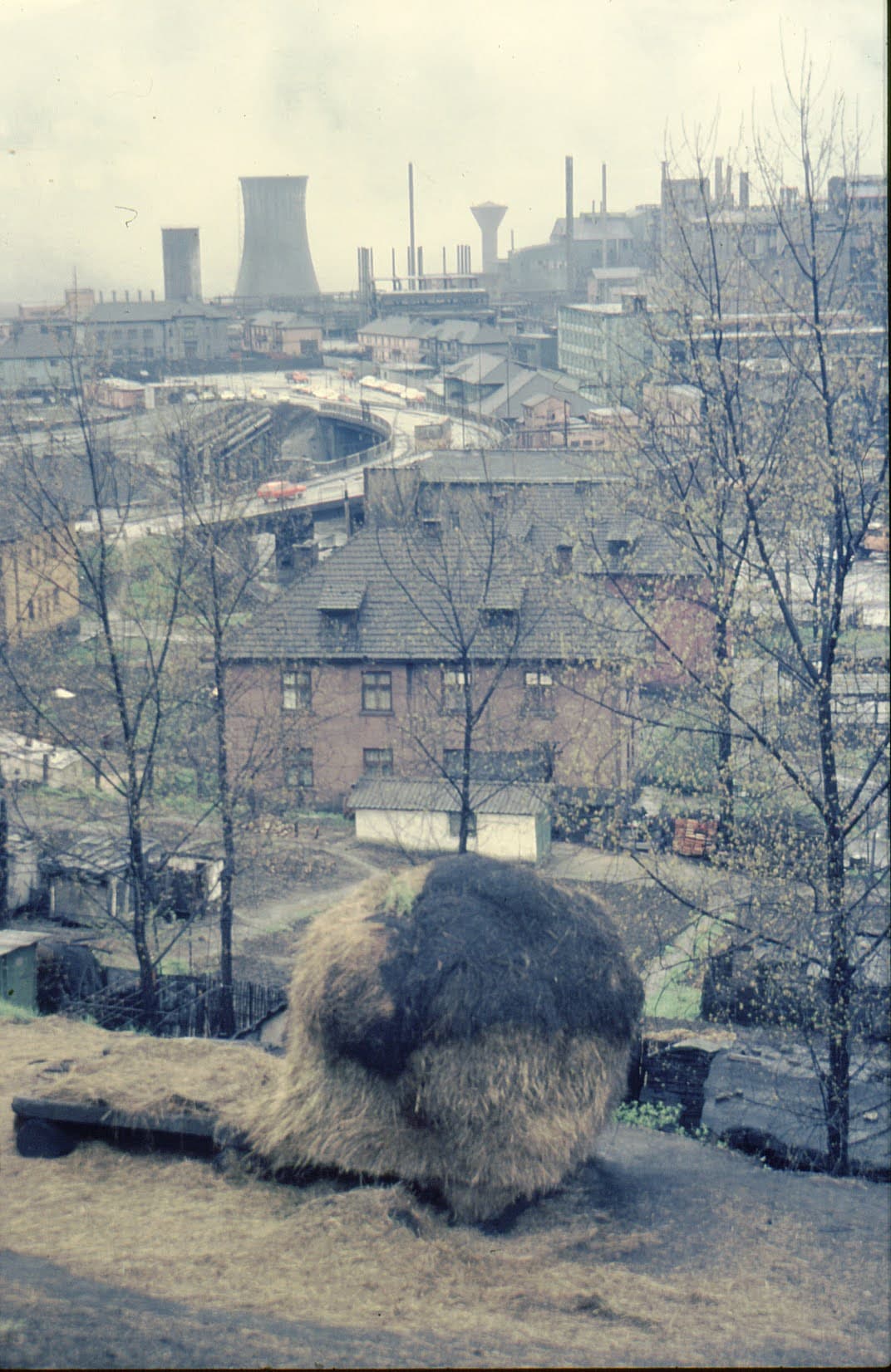 Romania’s Copșa Mică through the lens of a Norwegian couple who lived there in the 1990s