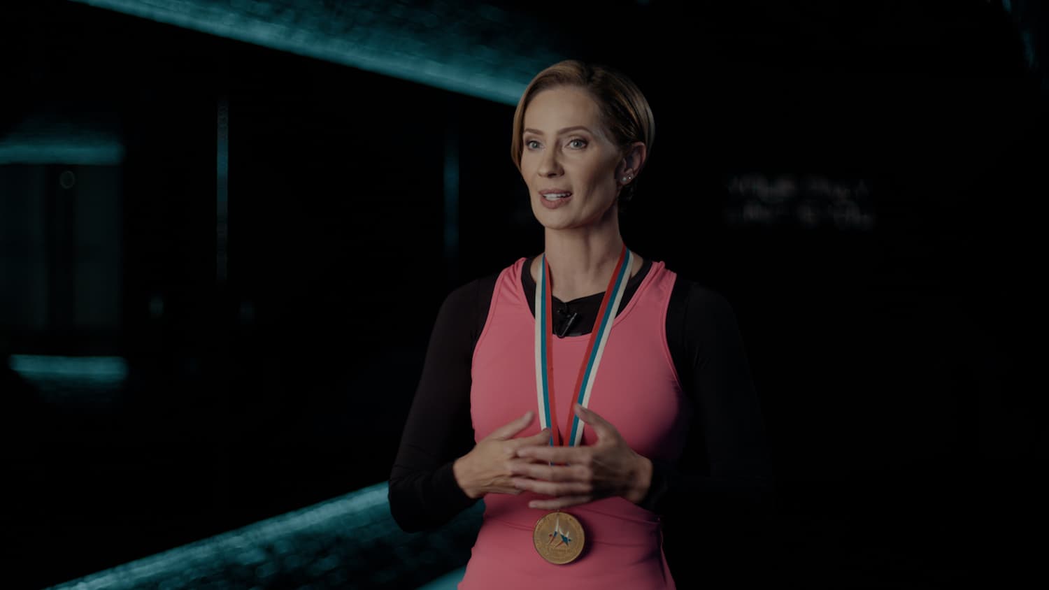 Maria Olaru joins the program developed by MedLife for children with cancer and donates an important medal as a sign of hope