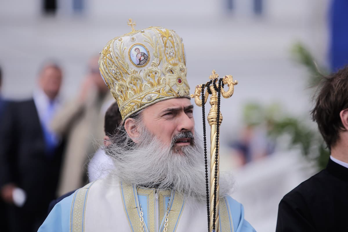 Romanian prosecutors investigate Archbishop in corruption case
