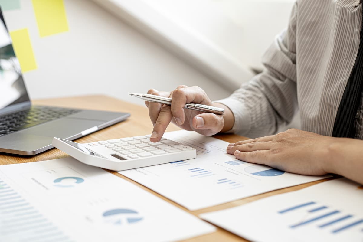 Bestjobs survey: Most companies in Romania increased salaries in 2023 amid continuing talent shortage