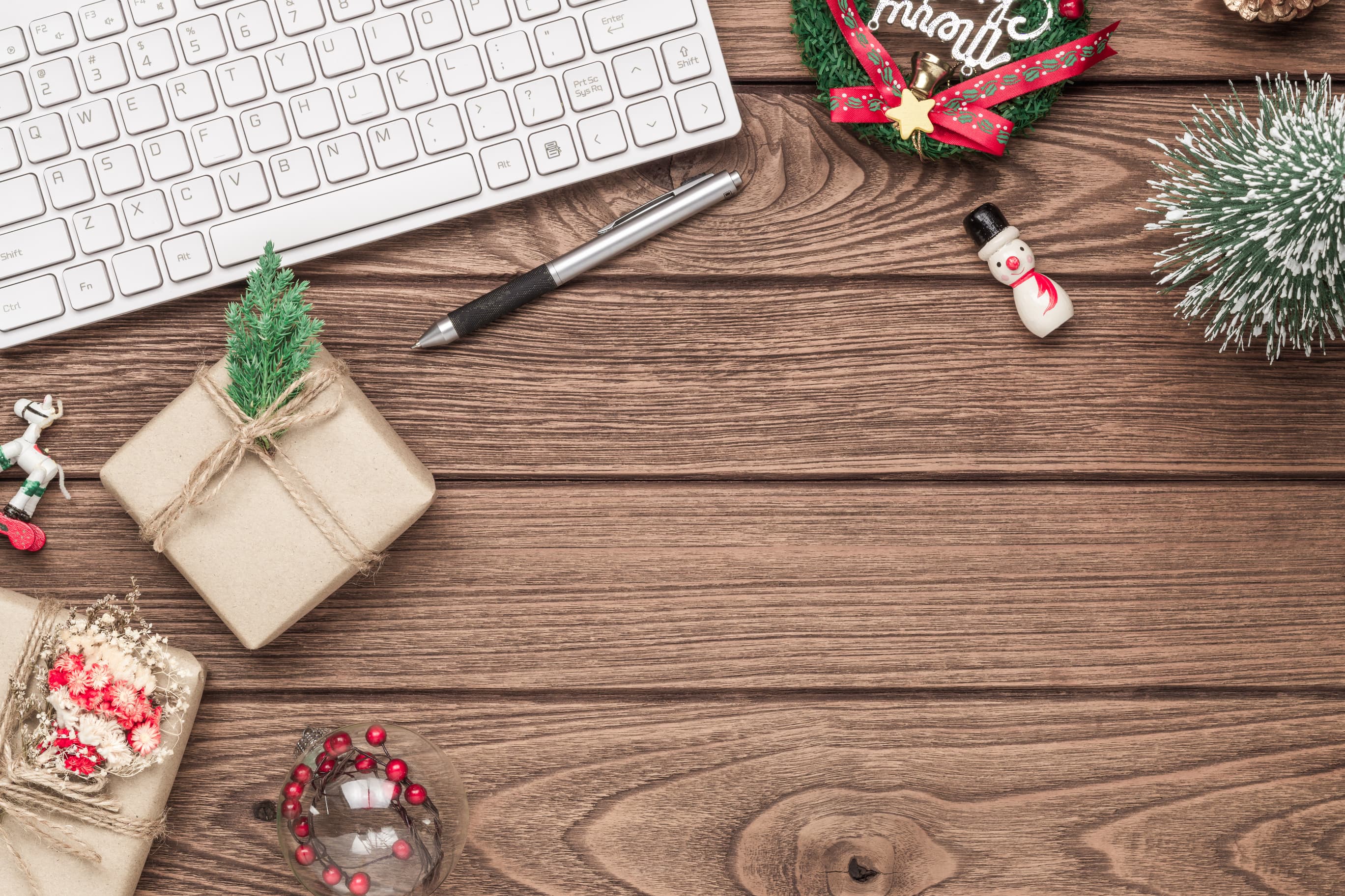 Romanians want a salary increase for Christmas, Revolut study reveals