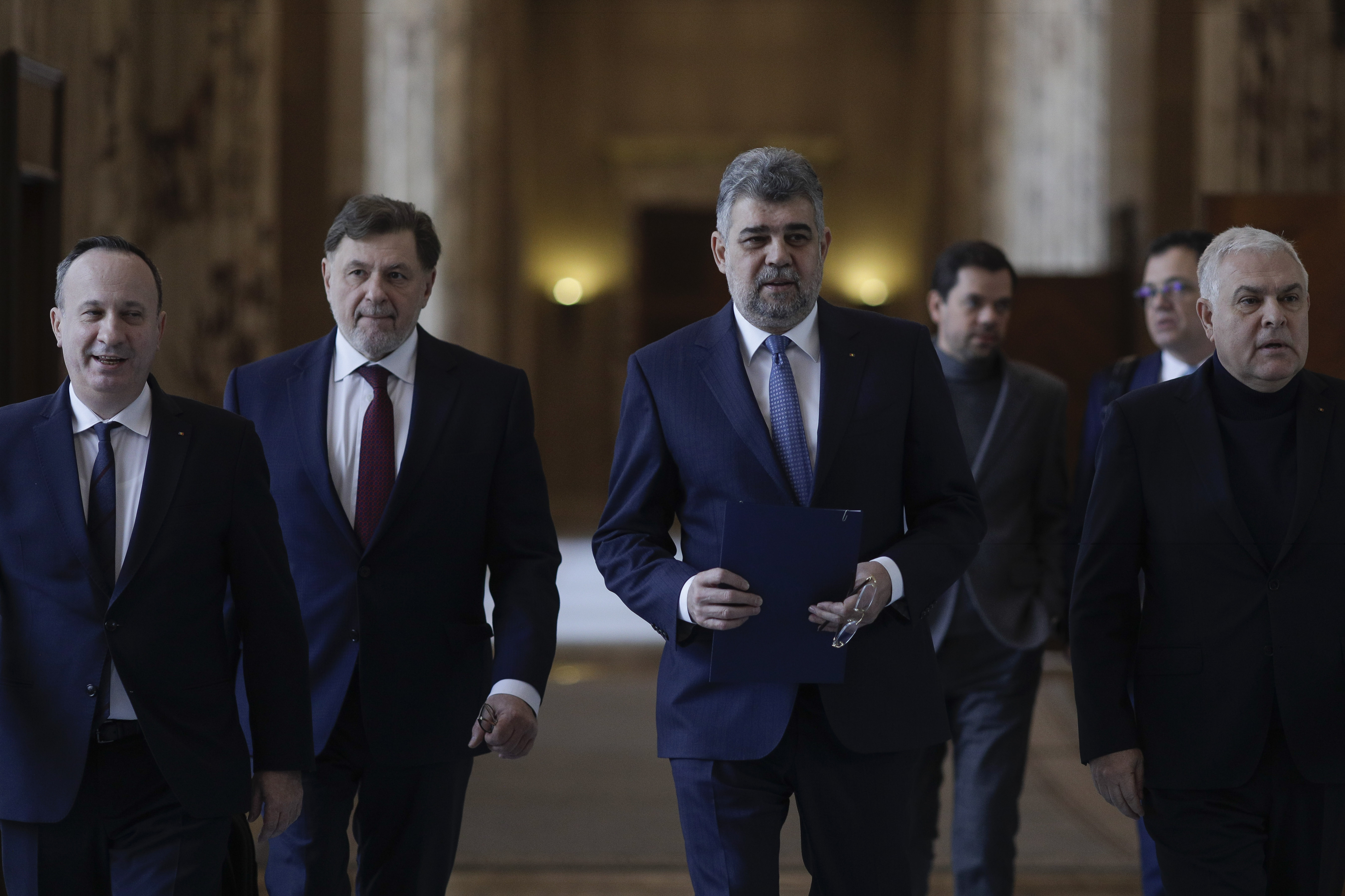 Prime minister Ciolacu, highest trust rating among Romanian politicians