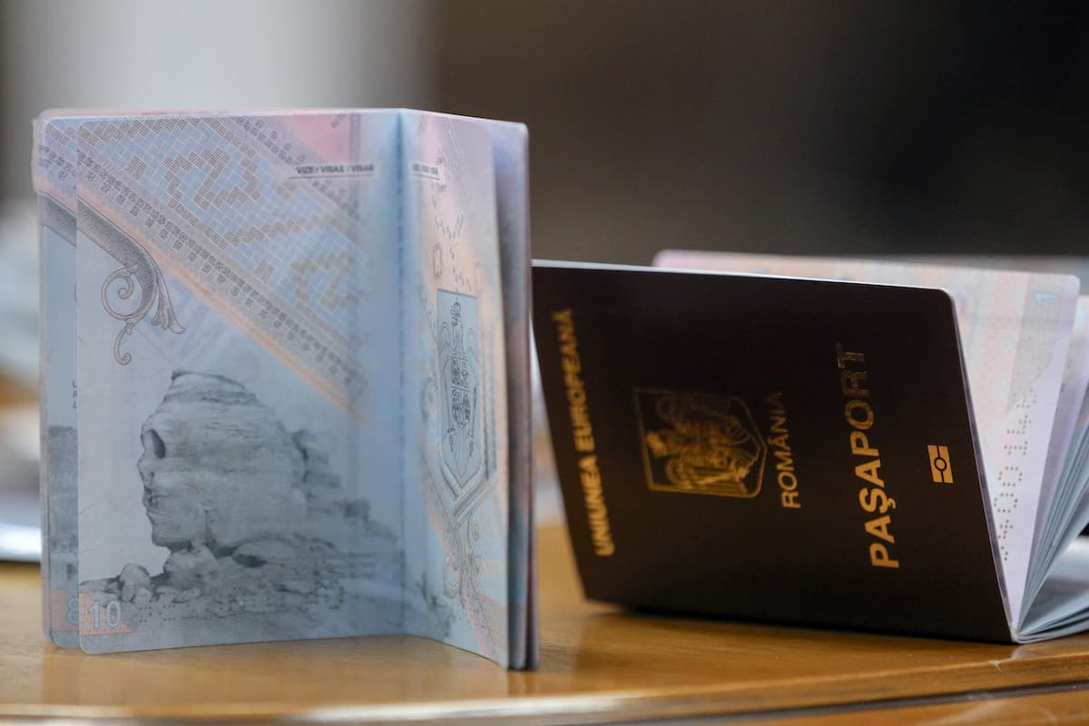 Romanian passport ranks 13th most powerful in the world in quarterly ranking