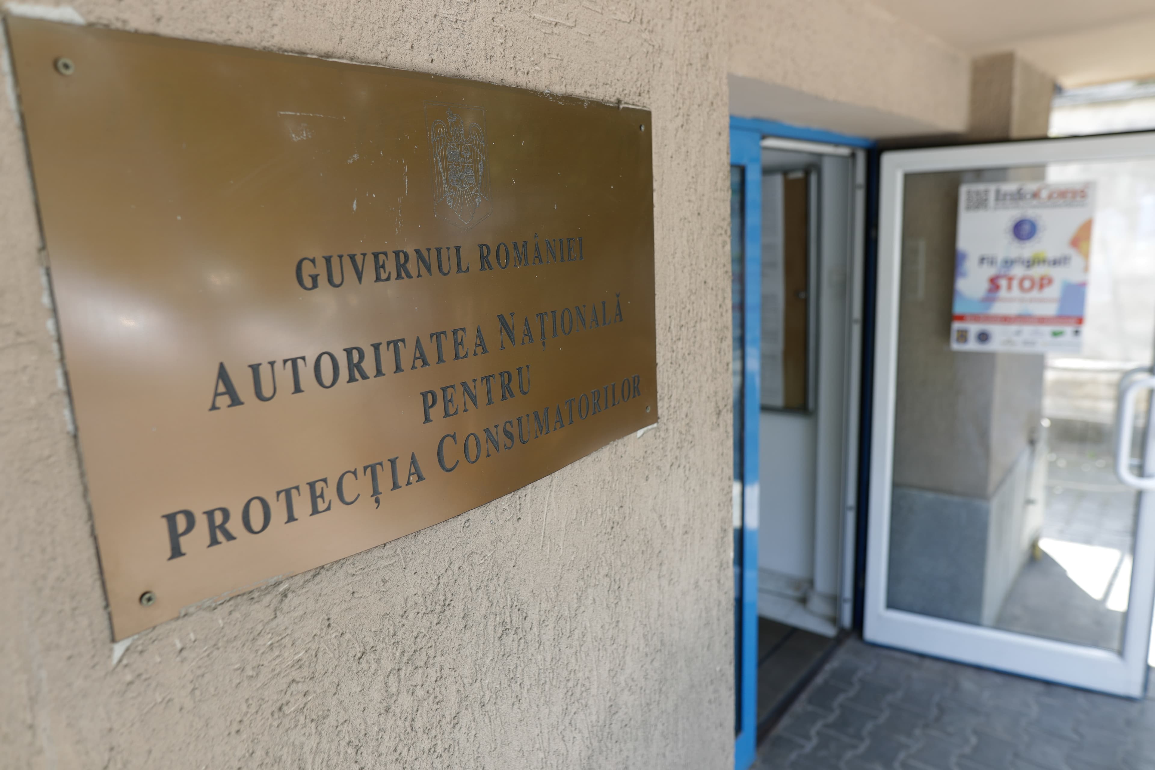 Three more Romanian banks win in court against consumer protection body