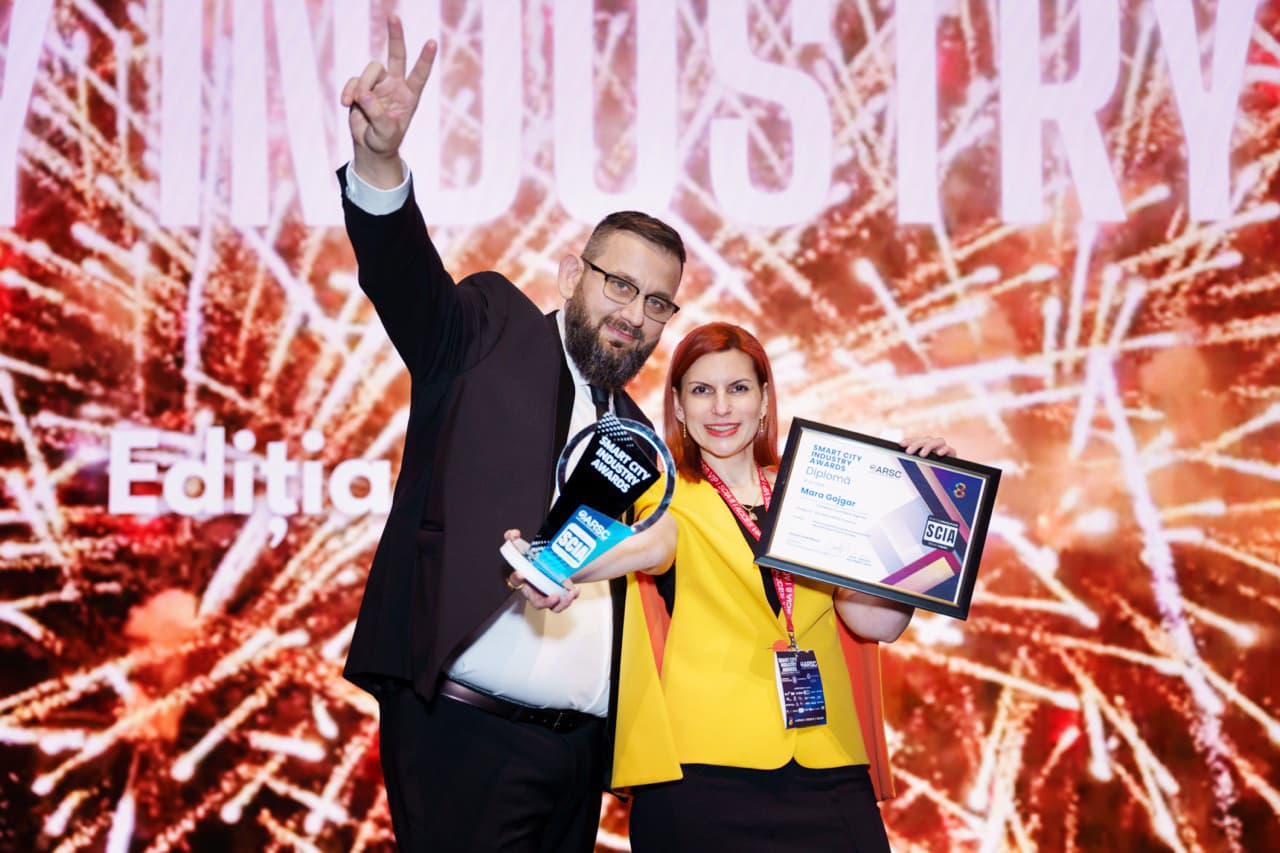 Confident Agency: Winner of the Innovation Communication Award at the Smart Cities Industry Awards (SCIA 8 )