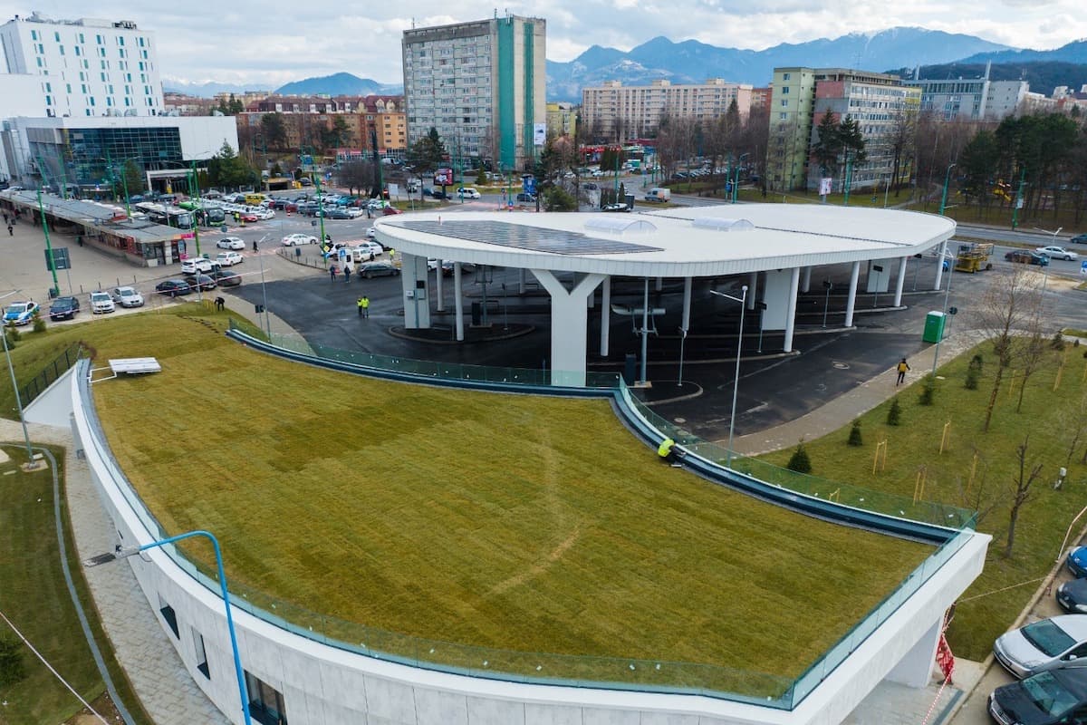 Central Romania: Braşov opens its “largest and greenest” public transport terminal