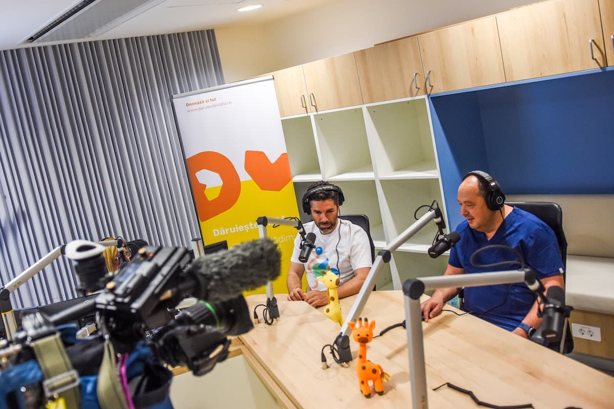 Non-profit Dăruiește Viață opens radio studio at donation-funded children’s hospital in Bucharest