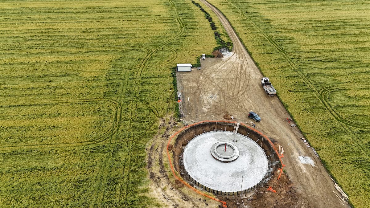 Danish Eurowind Energy finalizes initial foundation of 48 MW Pecineaga wind farm in Romania