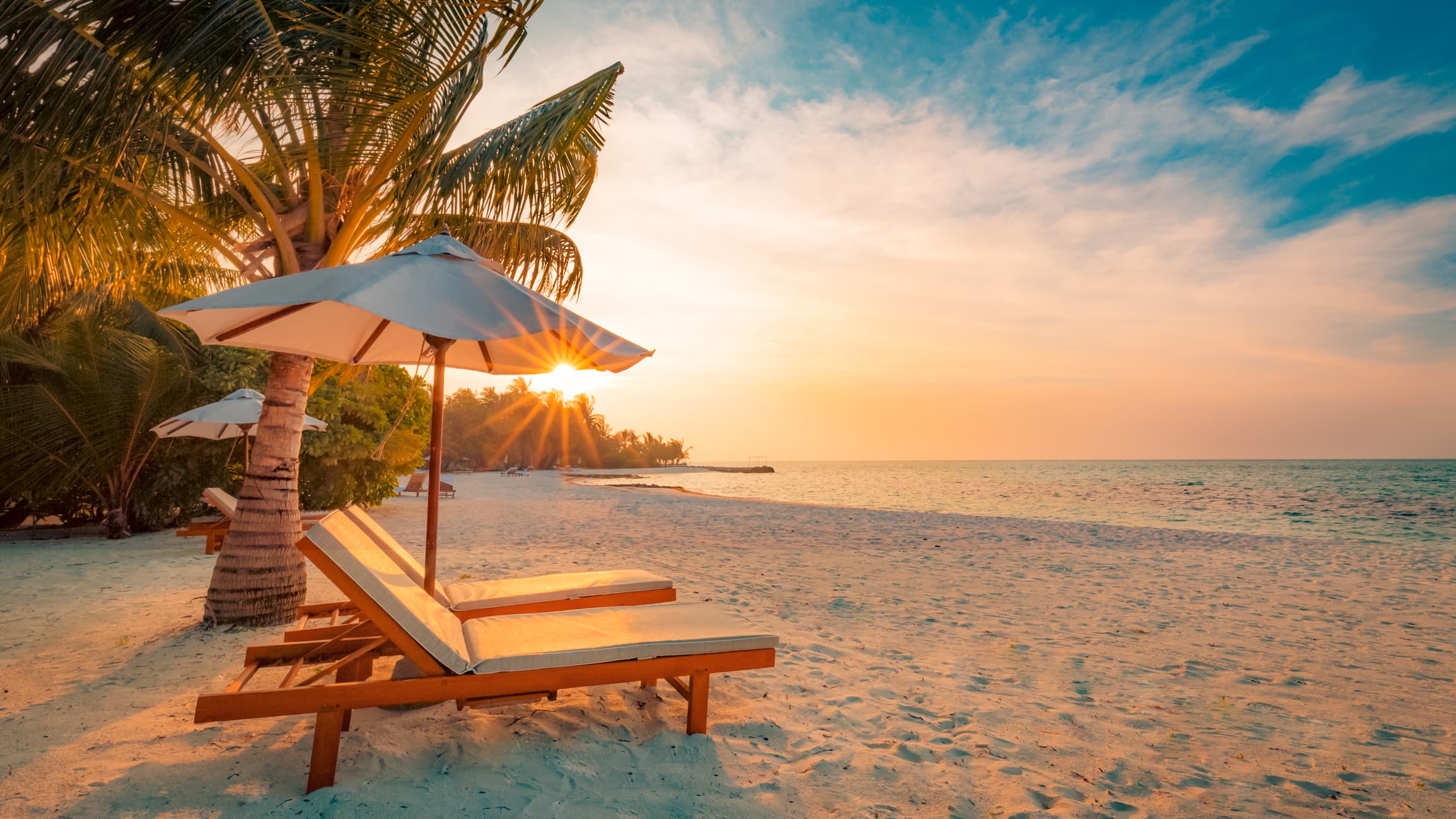 Report: Romanian tourists prefer shorter vacations and hotel stays