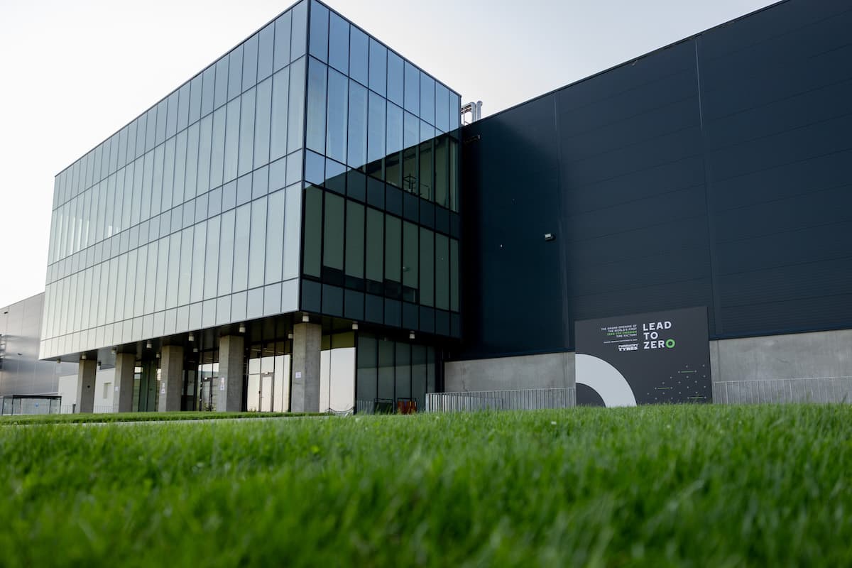 Nokian Tyres inaugurates full-scale zero CO2 emission tire factory in Romania