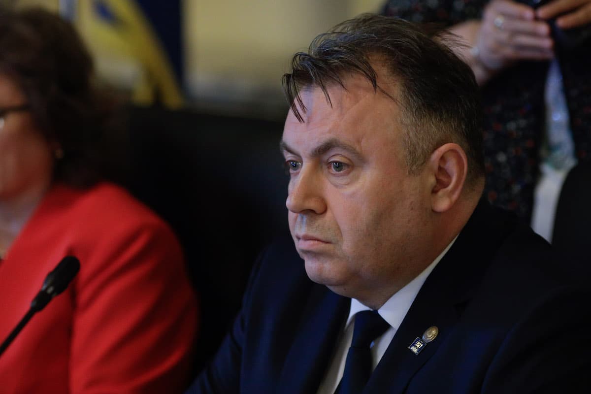 Romania’s former health minister Nelu Tătaru sent to trial in bribery case