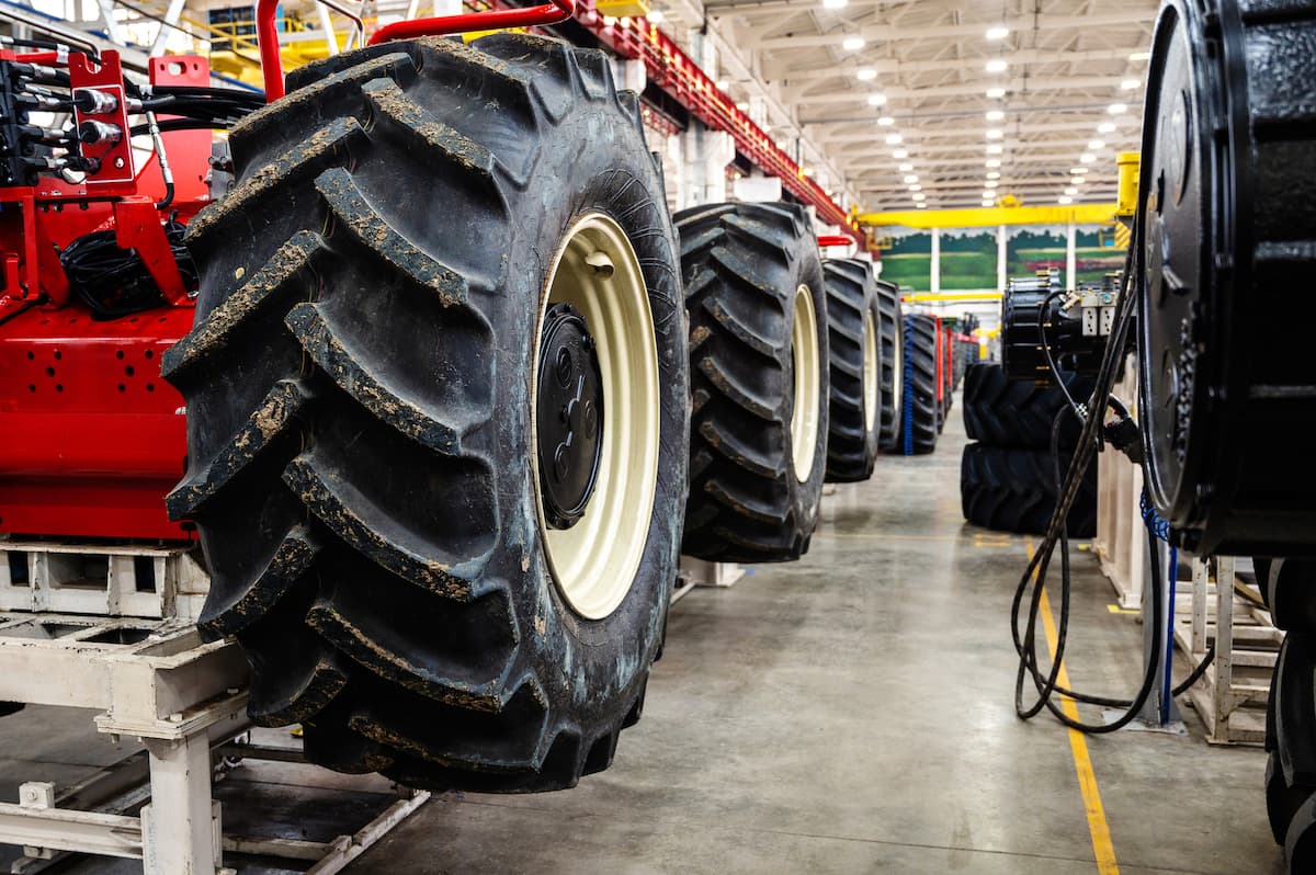 Romanian entrepreneur plans to start producing tractors