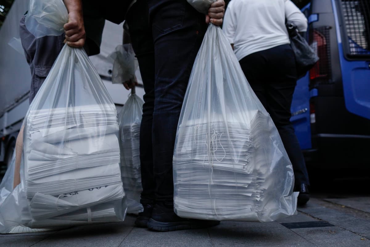 Romania’s Electoral Bureau says presidential vote recounting not possible before December 1