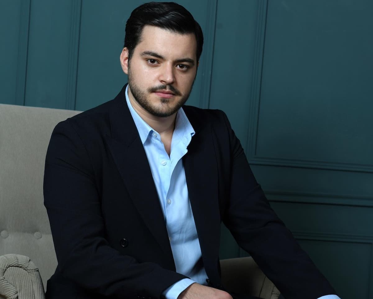 Build a website in seconds: An interview with Romanian Andrei-Fredy Crăciun, co-founder of Loopple AI