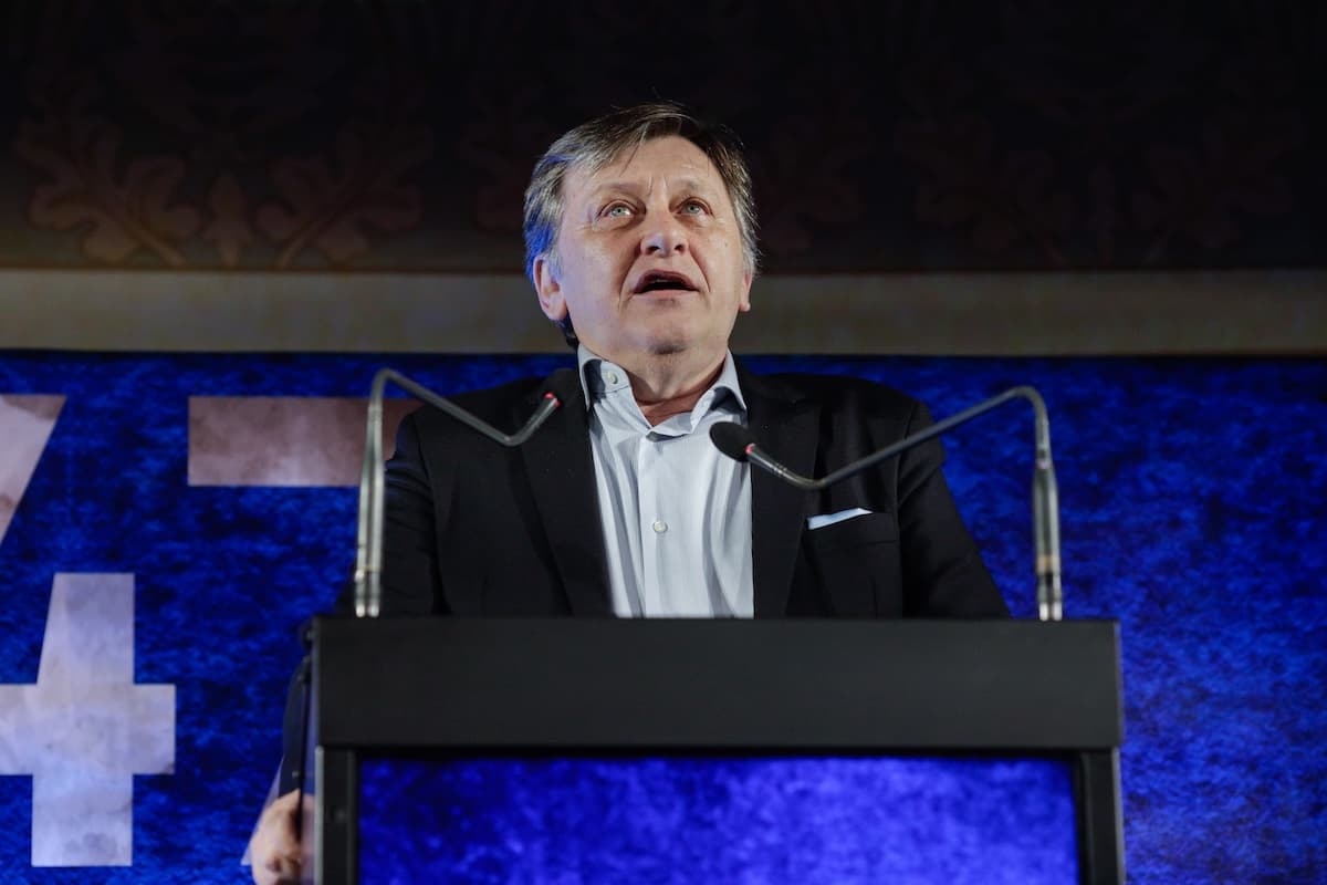 Romania’s PSD leadership approves Crin Antonescu as ruling coalition's sole presidential candidate