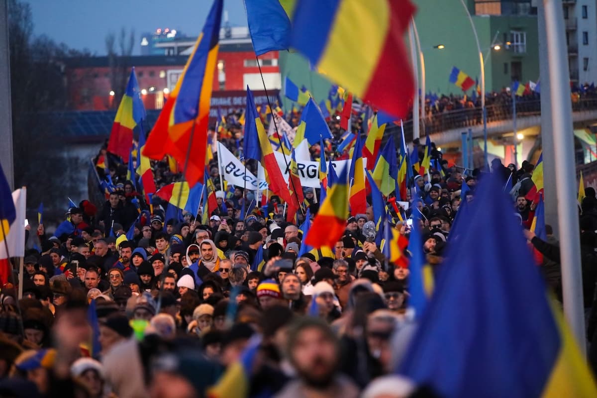 Major rally in Romania against annulment of presidential elections