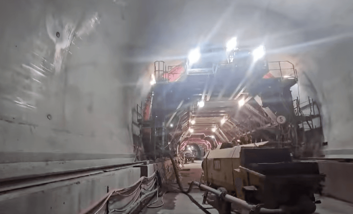 First tunnel built on a highway in Romania nears completion