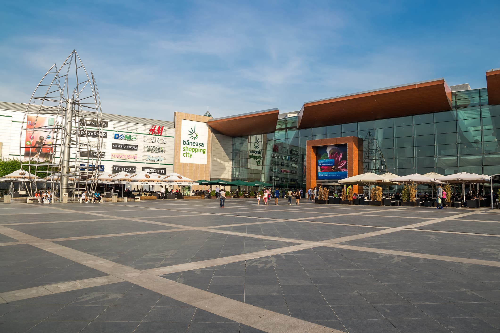 Romanian consumer protection agency temporarily shuts 16 restaurants at Băneasa mall