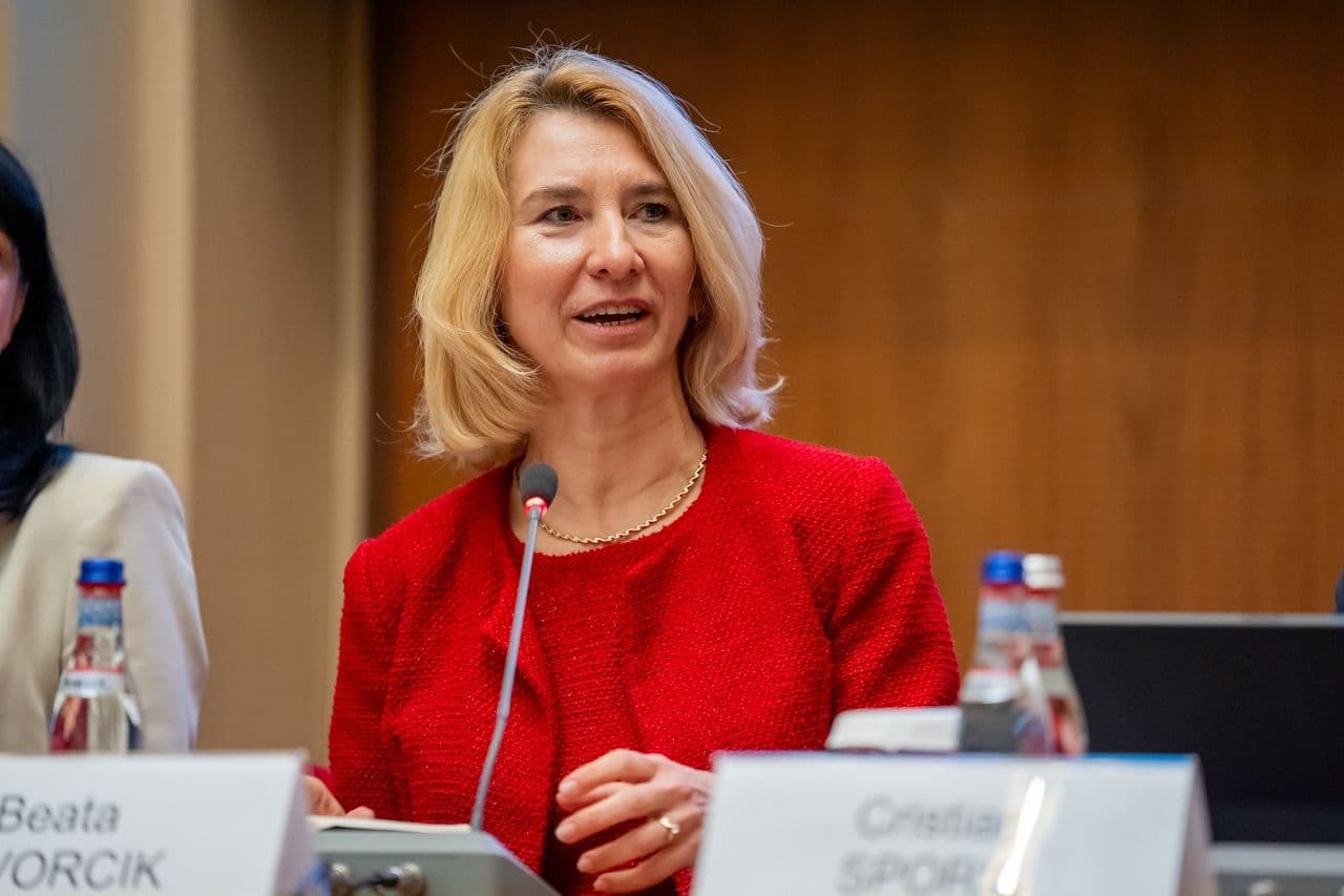 “This is a moment for Europe and Romania to unlock sources of growth internally,” EBRD Chief Economist Beata Javorcik on the economic challenges facing Romania