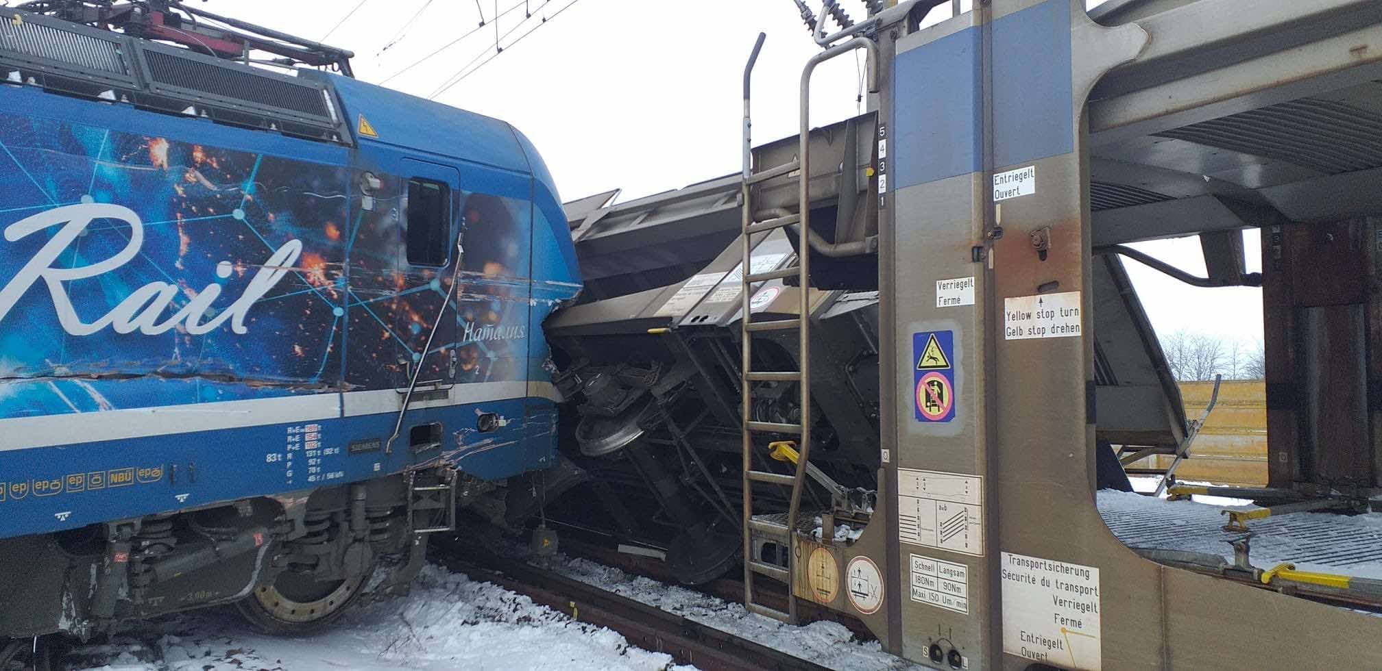 Train conductor dead following railway accident in southern Romania