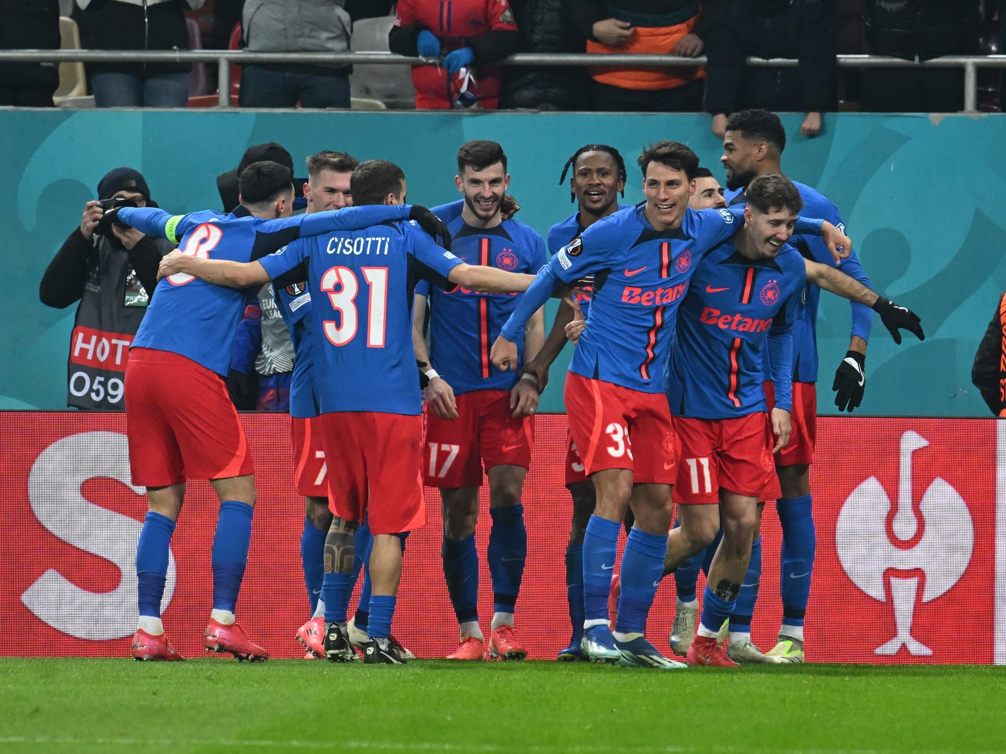 Romania’s FCSB team bests PAOK Thessaloniki and qualifies for Europa League round of 16