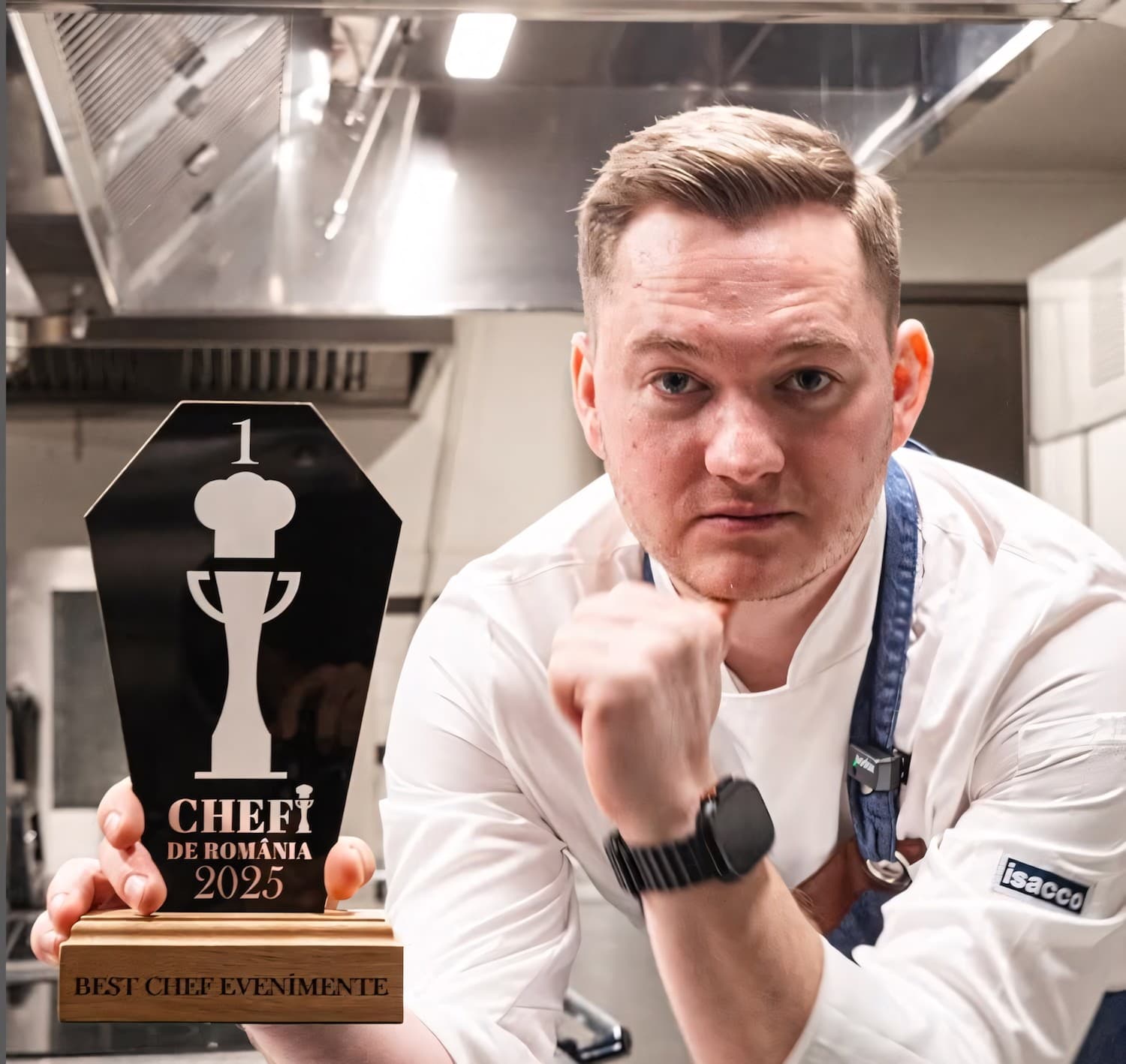 Chef Dragoș Bercea, Head of Culinary Experiences at Zooma, the event center of City Grill Group, awarded “Best Event Chef 2025” at the Chefi de România Gala