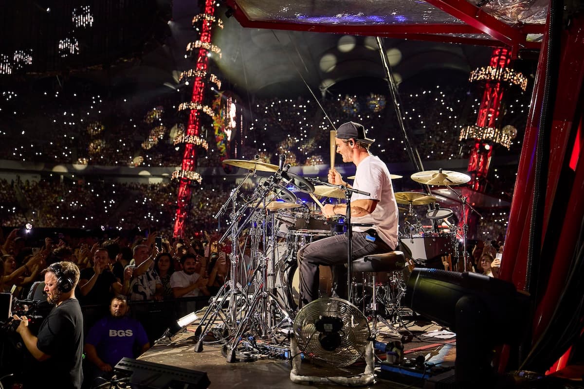 Chris Hemsworth's surprise drum performance with Ed Sheeran in Bucharest featured in new ‘Limitless’ season