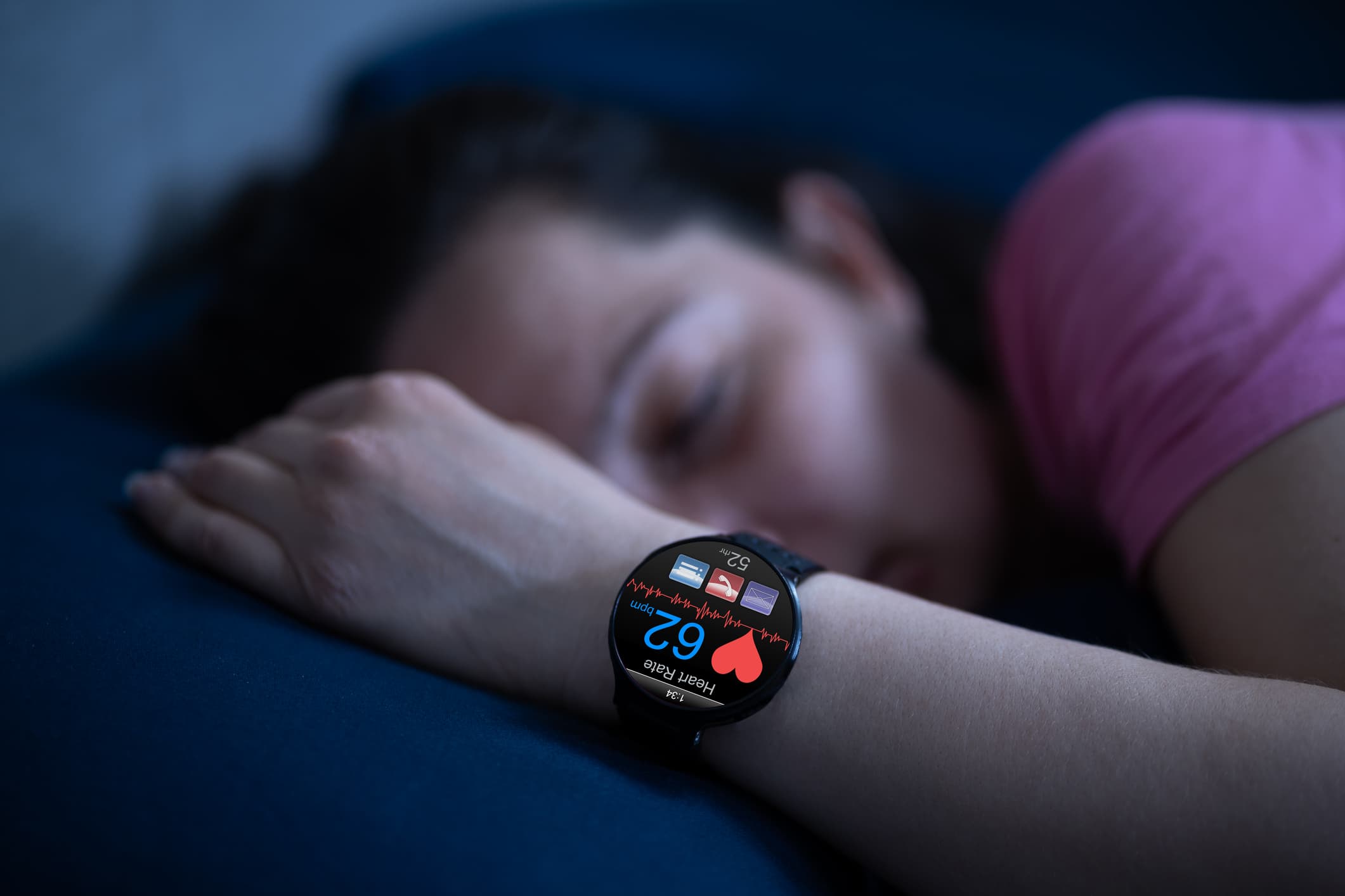 Over two-thirds of Romanians use health monitoring devices, PwC report shows