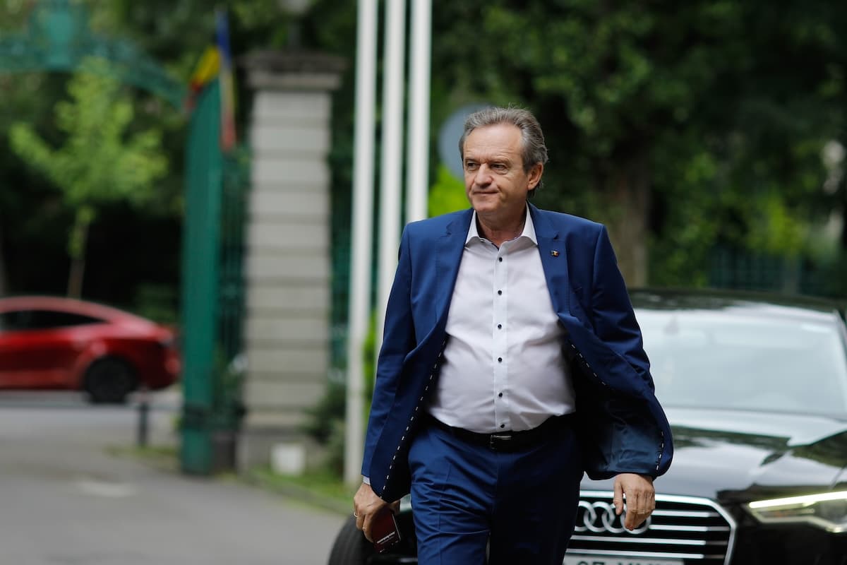 Romanian Social Democrat MP under fire for EUR 140,000 SUV and countryside corner shop