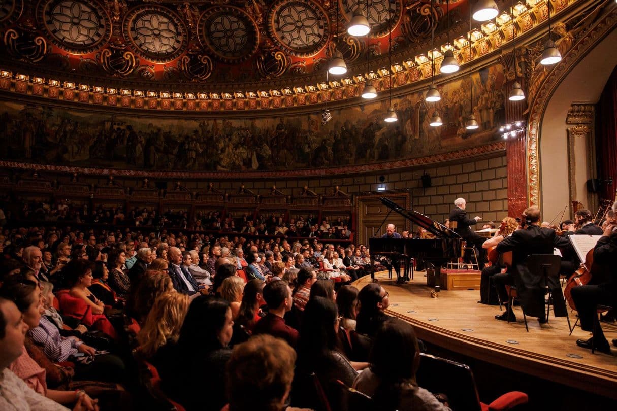 Bucharest events: Conductor Kent Nagano, violinist Frank Peter Zimmermann in concert opening George Enescu Philharmonic’s 2025-2026 season