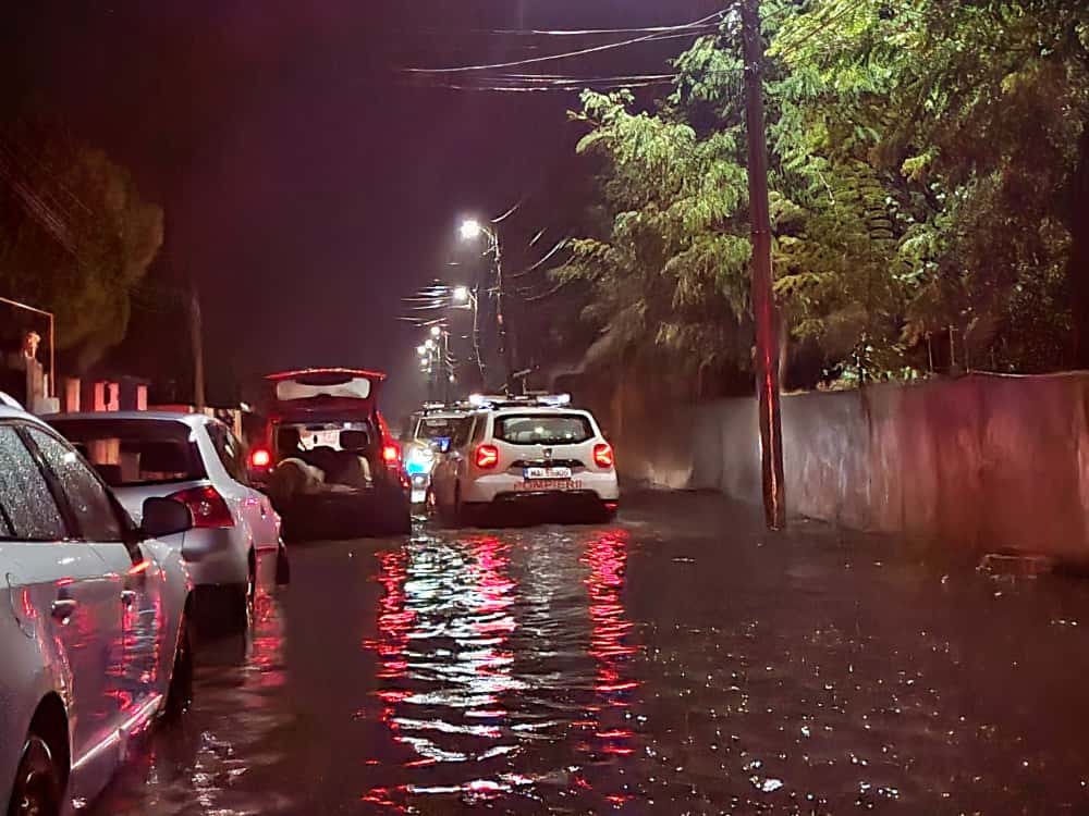 Romanian emergency crews intervene in numerous localities and 16 counties amid heavy rains