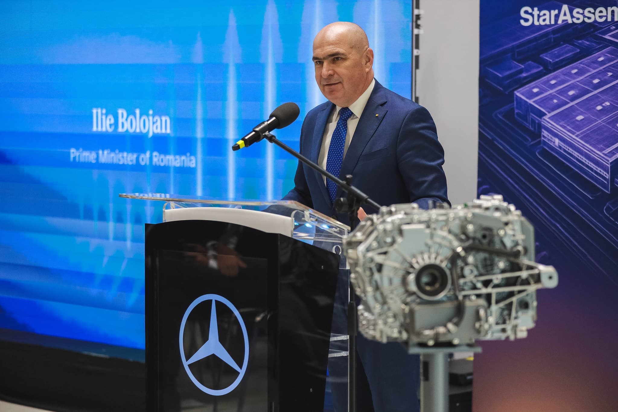 Prime minister attends launch of new EUR 100 mln Mercedes production line in Romania