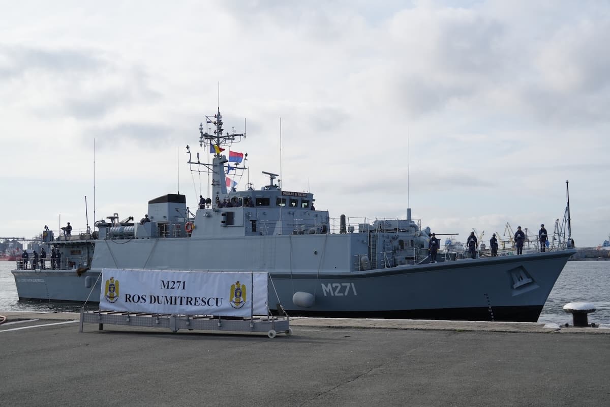 Former Royal Navy minehunter reaches Constanța Port to join Romanian fleet