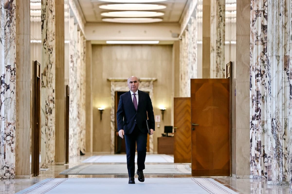 Romanian PM says parliament, not government responsible for High Court budget cuts