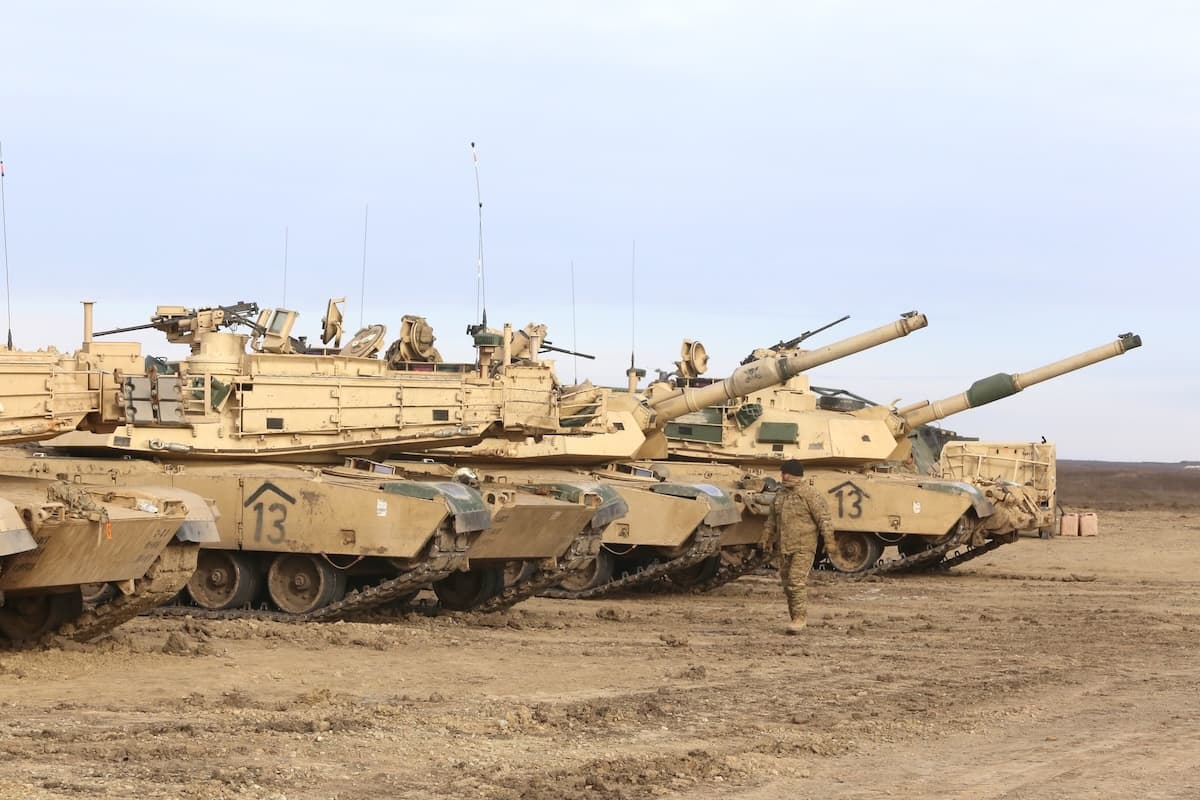 US Army Abrams tanks take part in joint training with Romanian forces at Smârdan