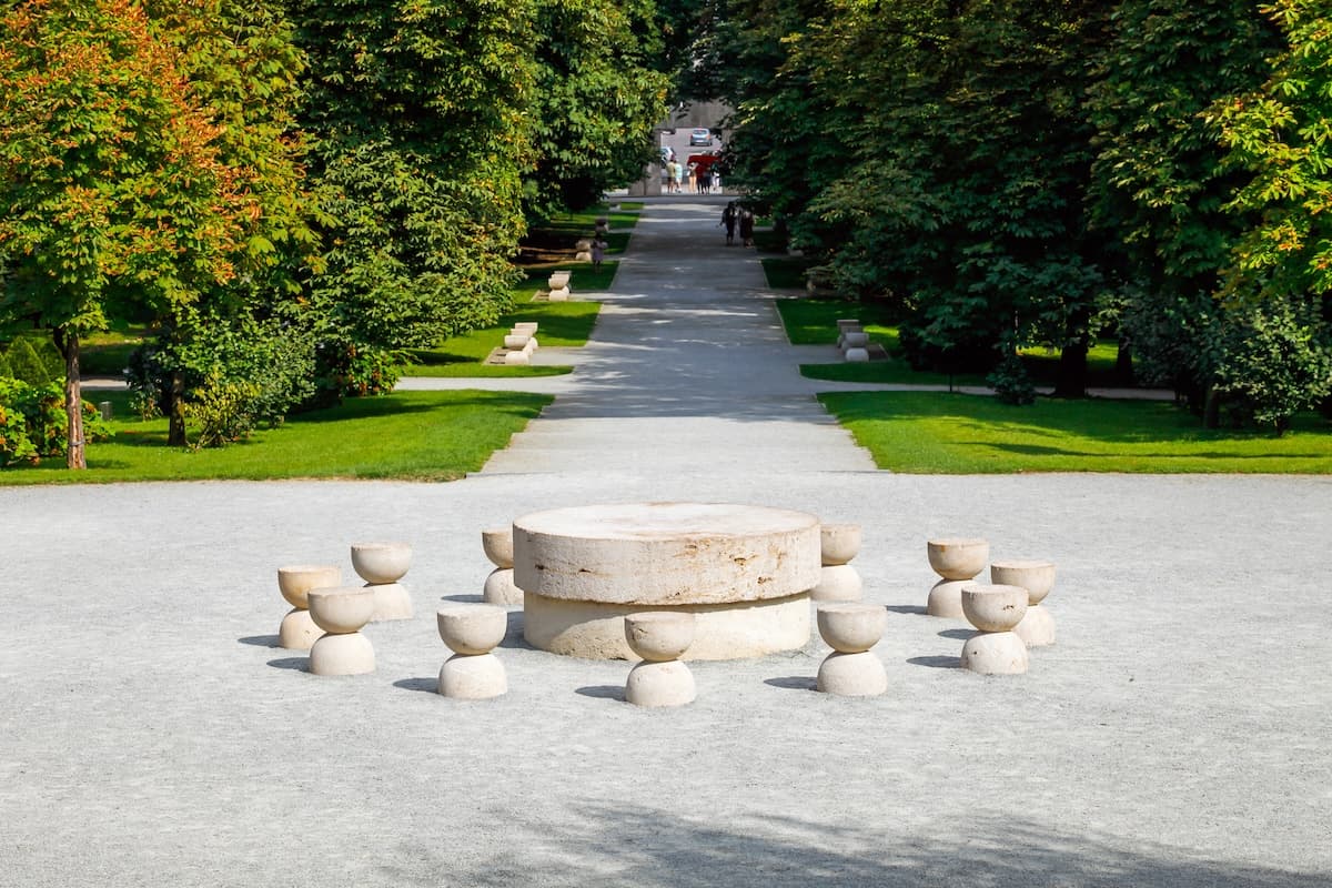 EUR 20 mln rehabilitation planned for Târgu Jiu park hosting Brâncuși works