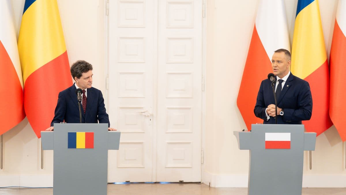 Romanian, Polish presidents discuss option of joint defense acquisitions, production during Warsaw meeting
