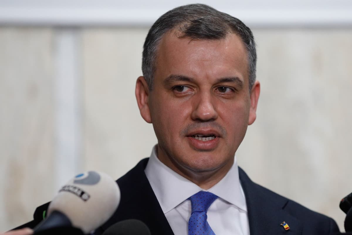 Romanian PM-designate rejects rumours about abandoning bid to form government