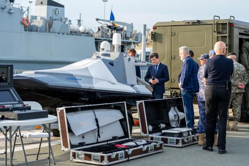 Romanian president visits drone explosion site at Port of Constanța, highlights defences