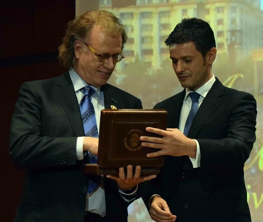 Andre Rieu receives Bucharest’s honorary ambassador title