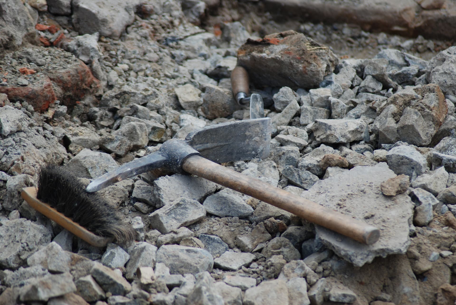 13th century coins, jewelry discovered in western Romania