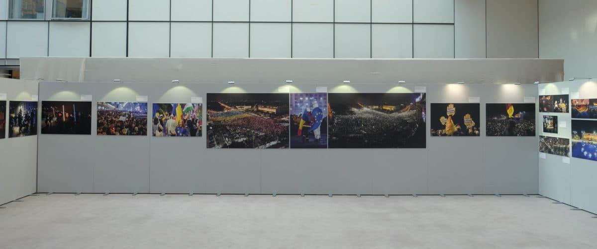 Brussels photo exhibition features recent Romanian protests
