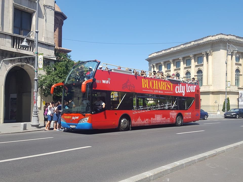 Bucharest tourist bus line starts running again this weekend