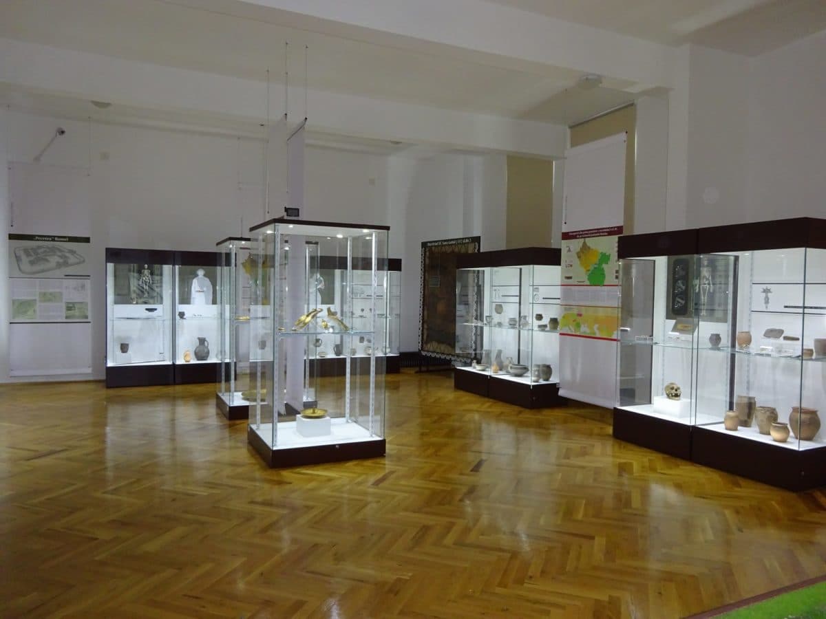 Nine Bronze Age tombs discovered in Eastern Romania