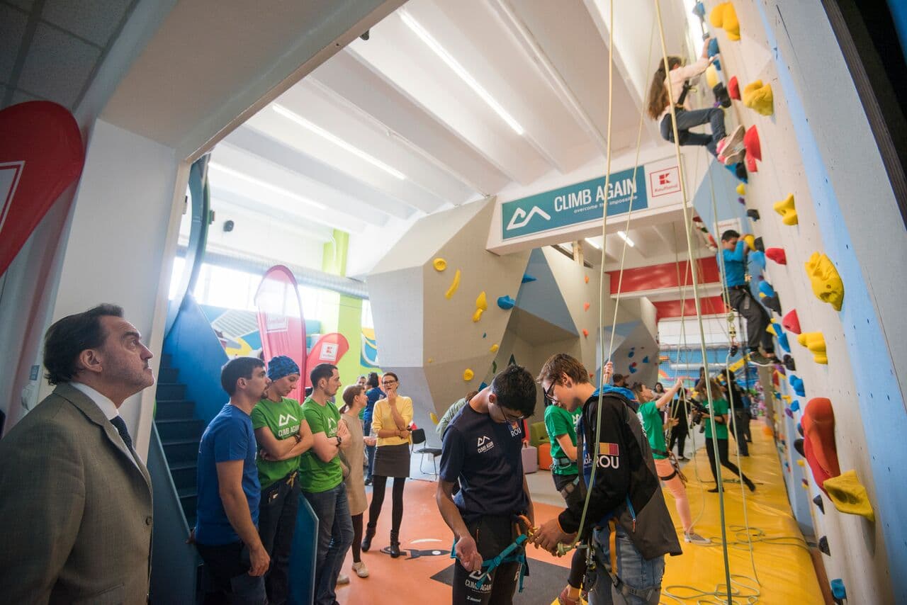 New sports therapy center for children with special needs opens in Bucharest