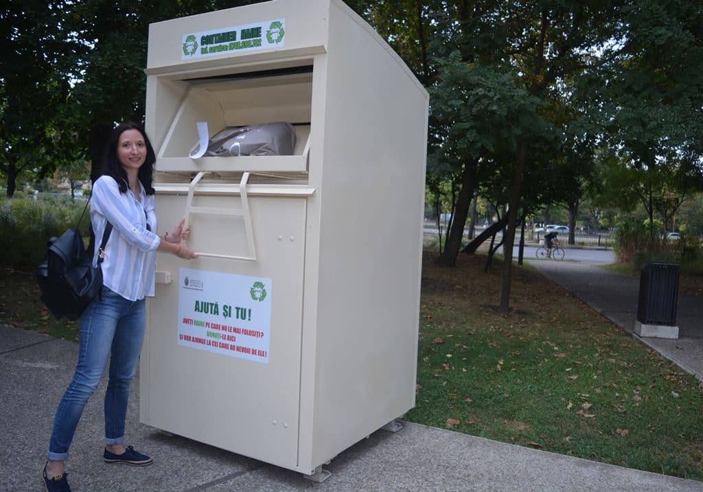 Bucharesters can donate clothes at newly set up containers