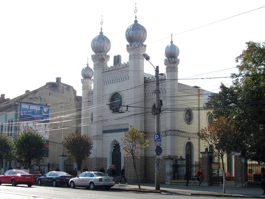 Anti-Semitic messages on a Jewish Synagogue in central Romania